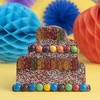 Ciocolata in forma de Tort decorat cu M&M
