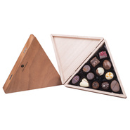 praline belgiene in cutii din lemn