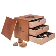Praline belgiene in cutie de lemn